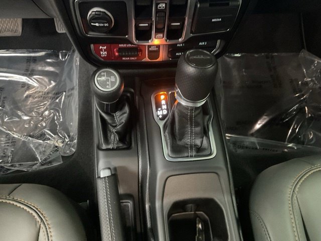 2025 Jeep Gladiator Sport S 4x4 - Image 20