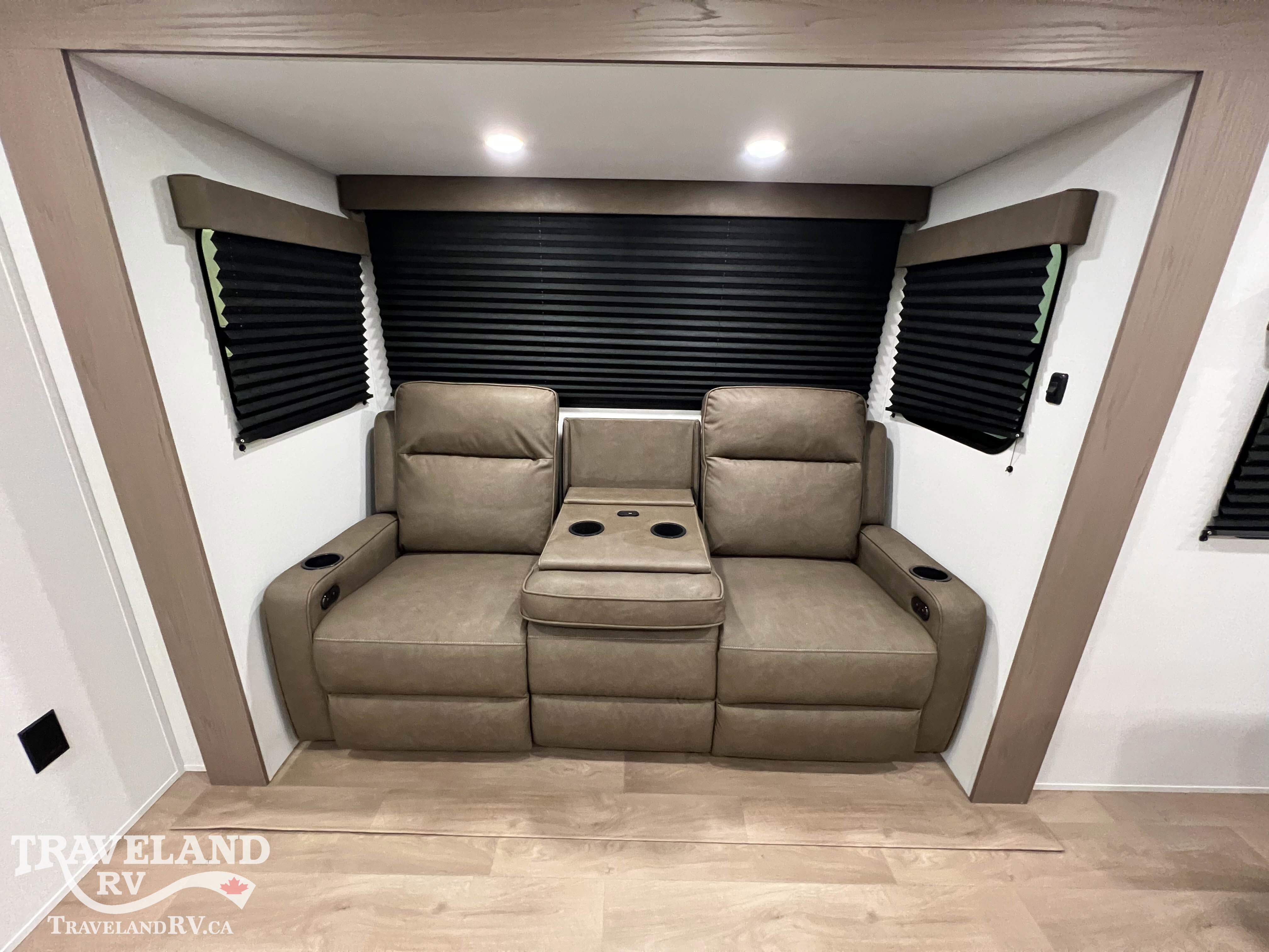 2026 Grand Design Transcend XPLOR 20MKX - Image 15