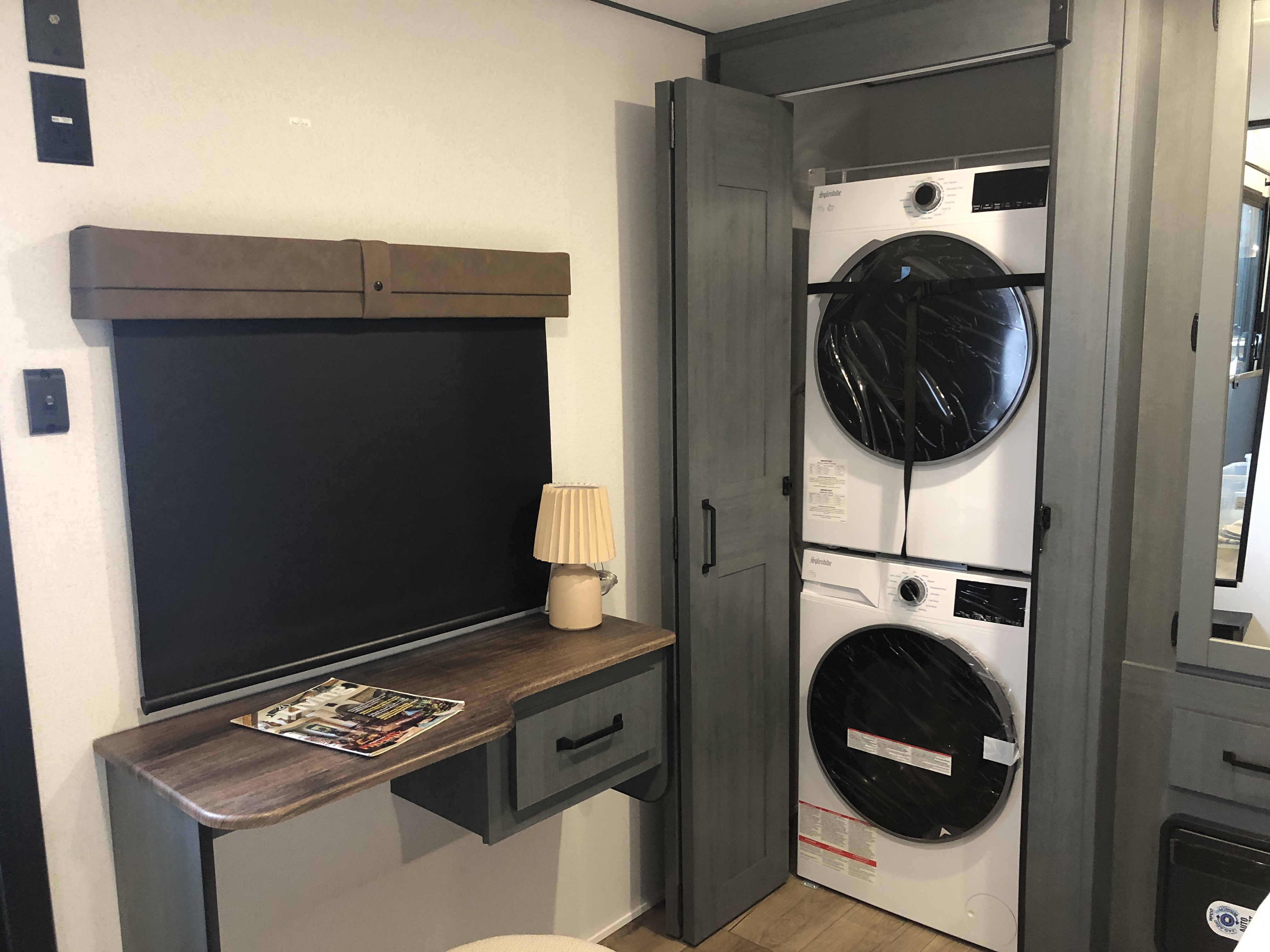 2027 Forest River Puma Vista 403LFT - Image 34