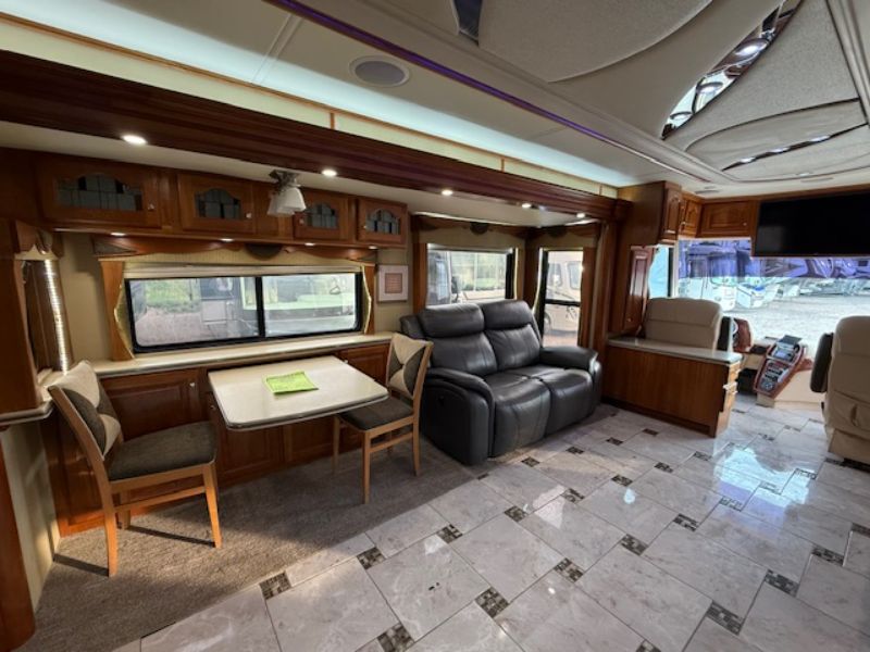 2005 Country Coach Magna 630 45 Rembrandt - Image 10