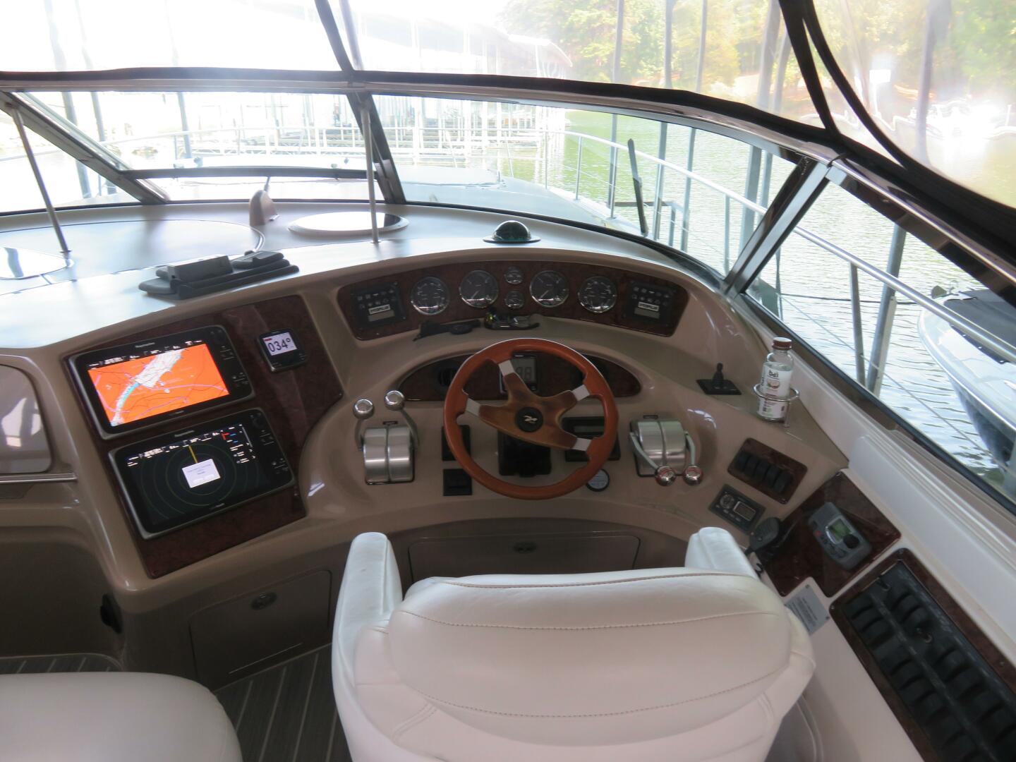 2001 Sea Ray 510 Sundancer - Image 9