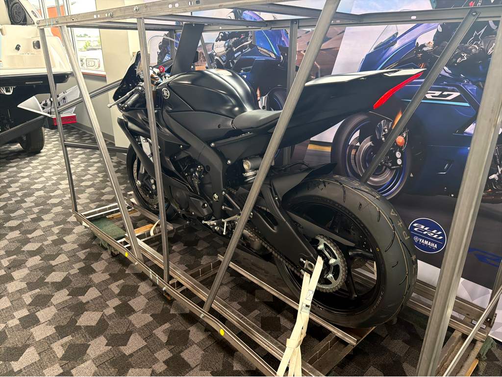 2026 Yamaha YZF-R6 RACE • 1 of 130 Final Year - Image 3
