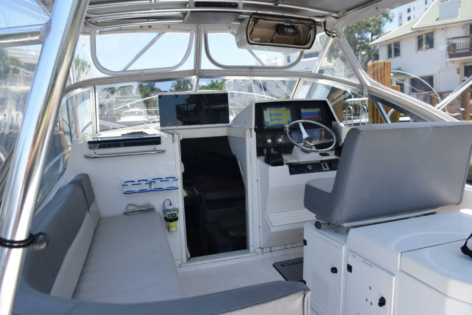 1995 Blackfin Combi 33 - Image 6