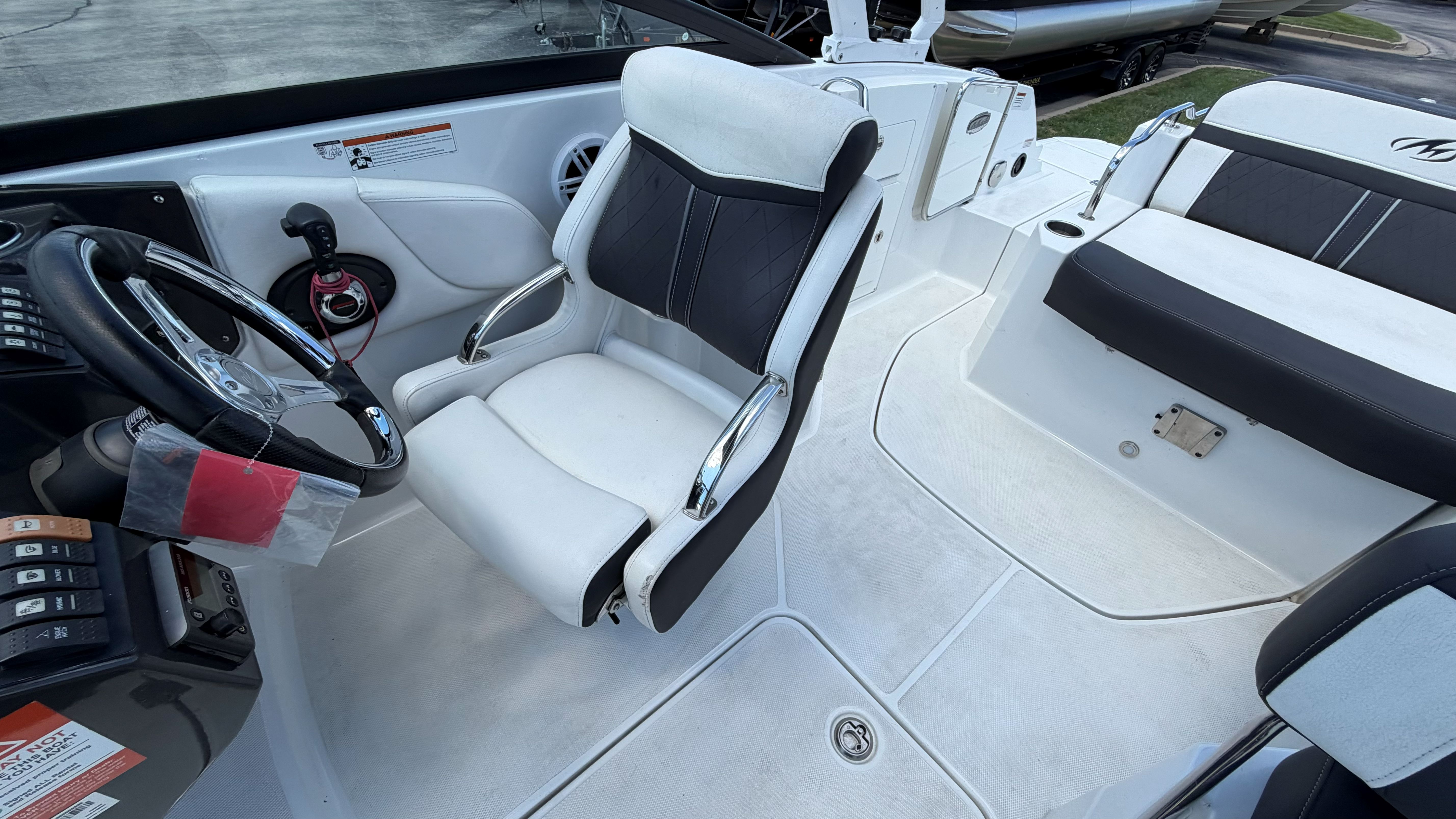 2024 Monterey M4 - Image 27