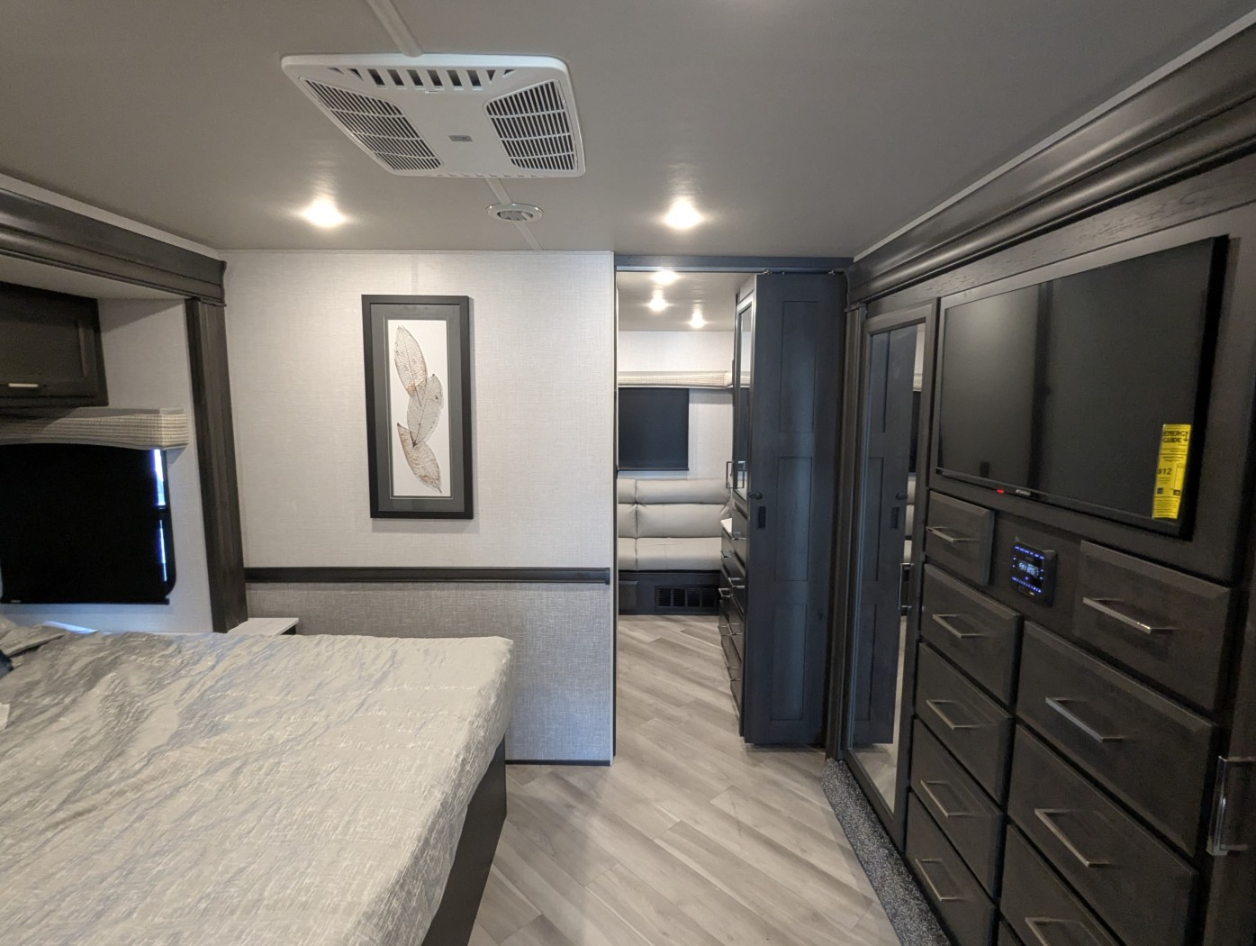 2026 Holiday Rambler Invicta 36Y - Image 31