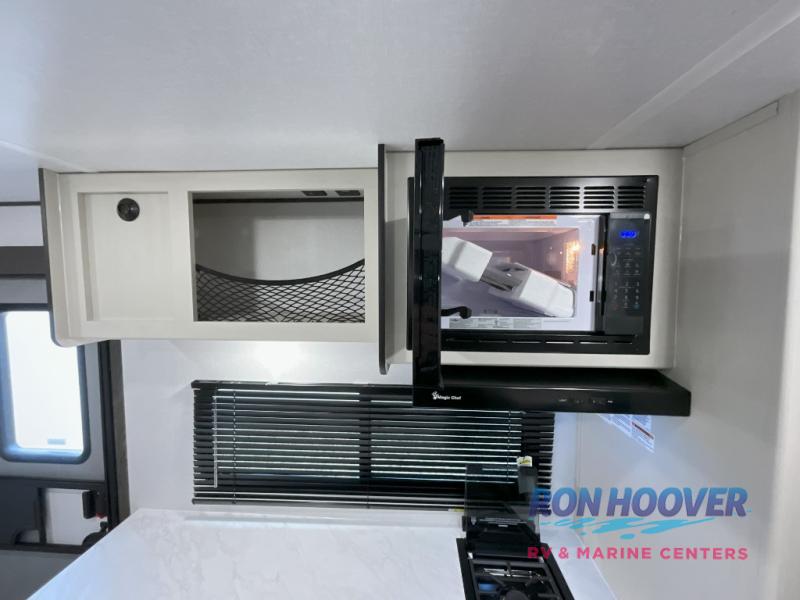2025 COACHMEN SPIRIT 26BH - Image 16
