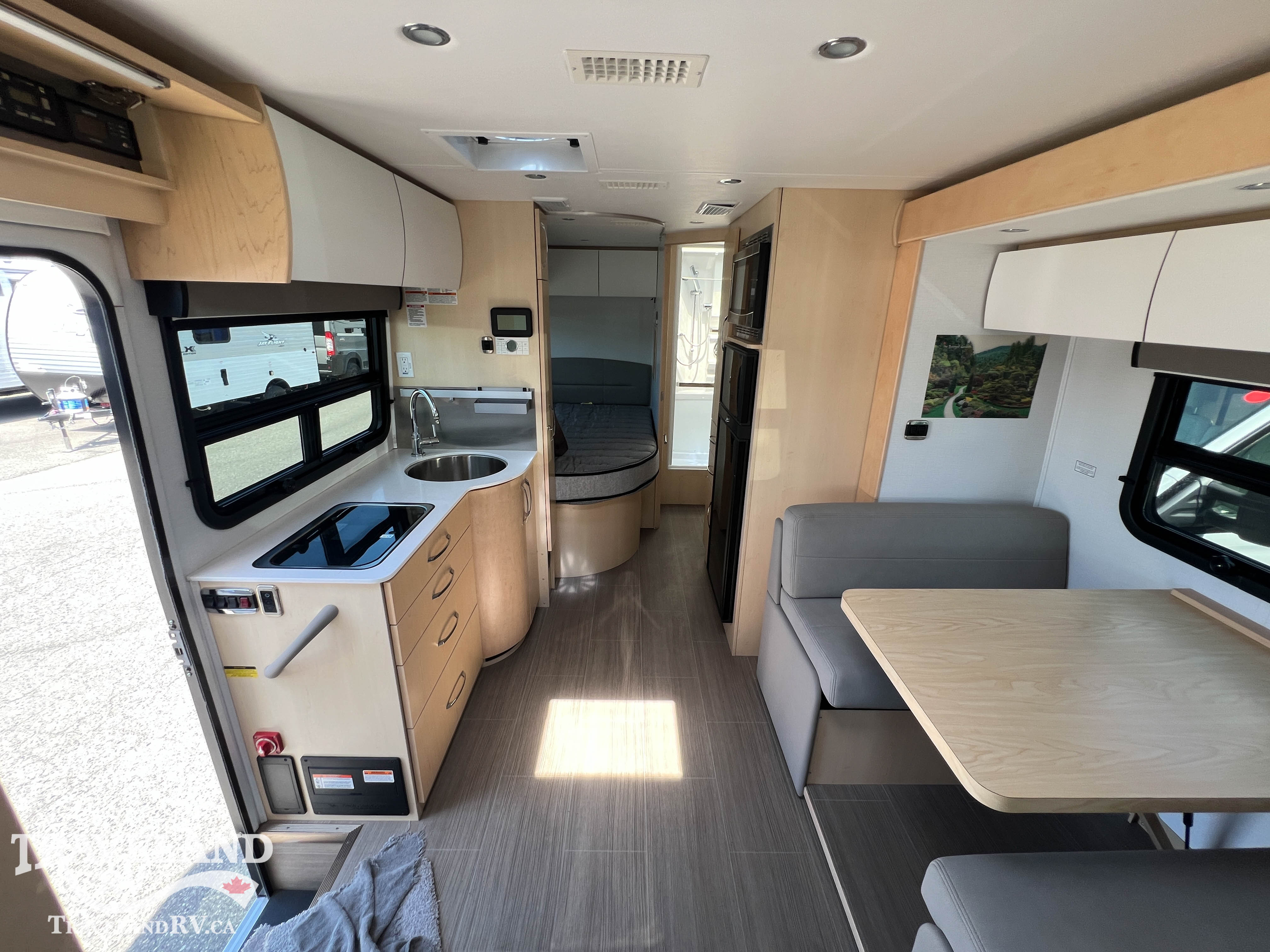 2021 Leisure Travel Unity U24CB - Image 18