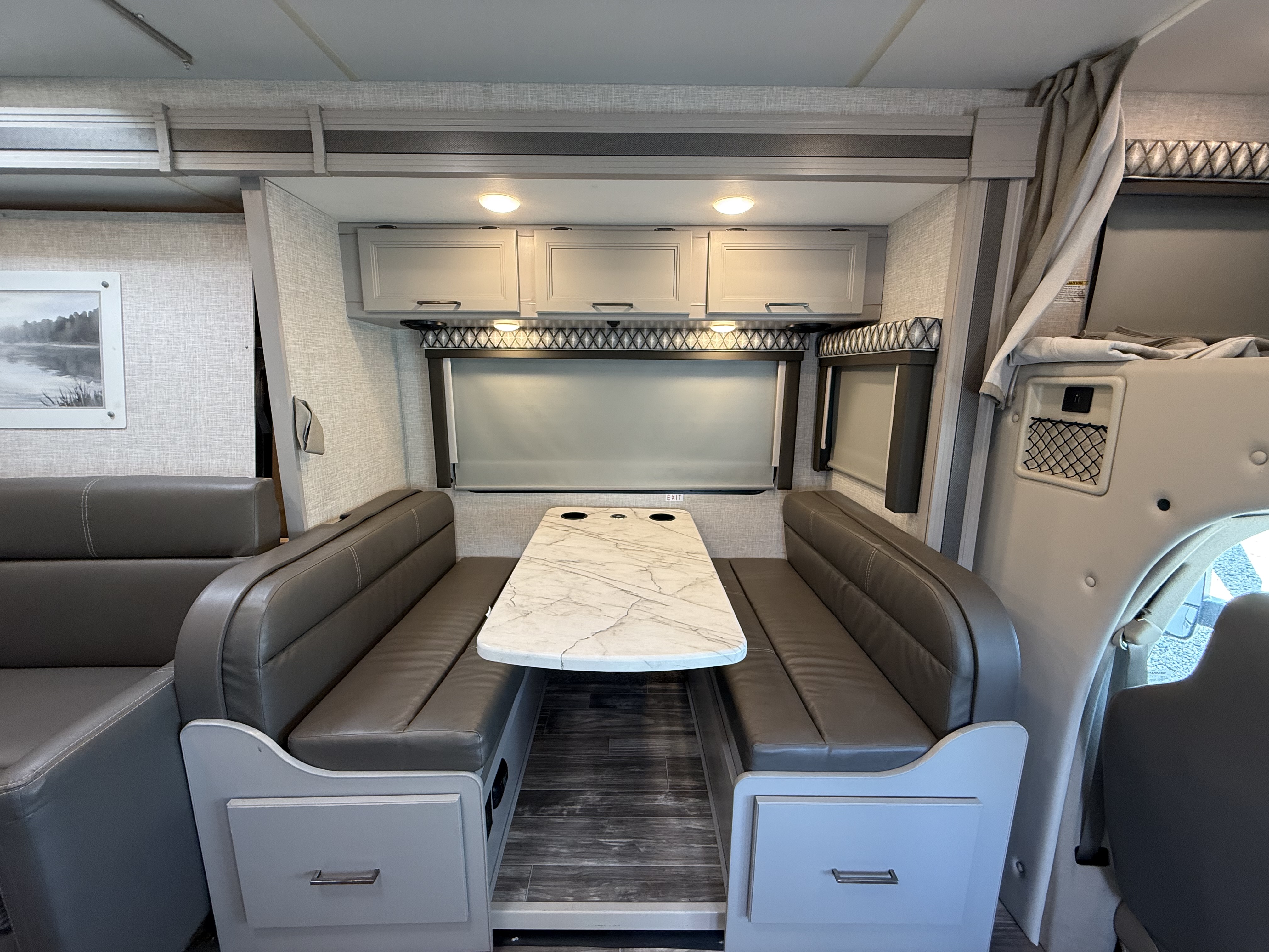 2023 Thor Motor Coach Geneva 25VA - Image 18