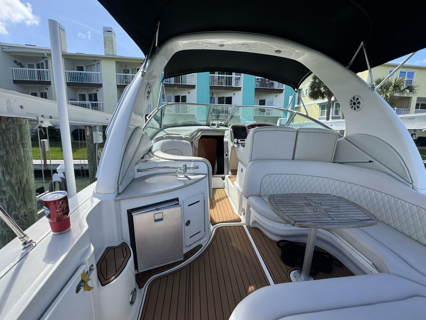 2002 Sea Ray 320 Sundancer - Image 11