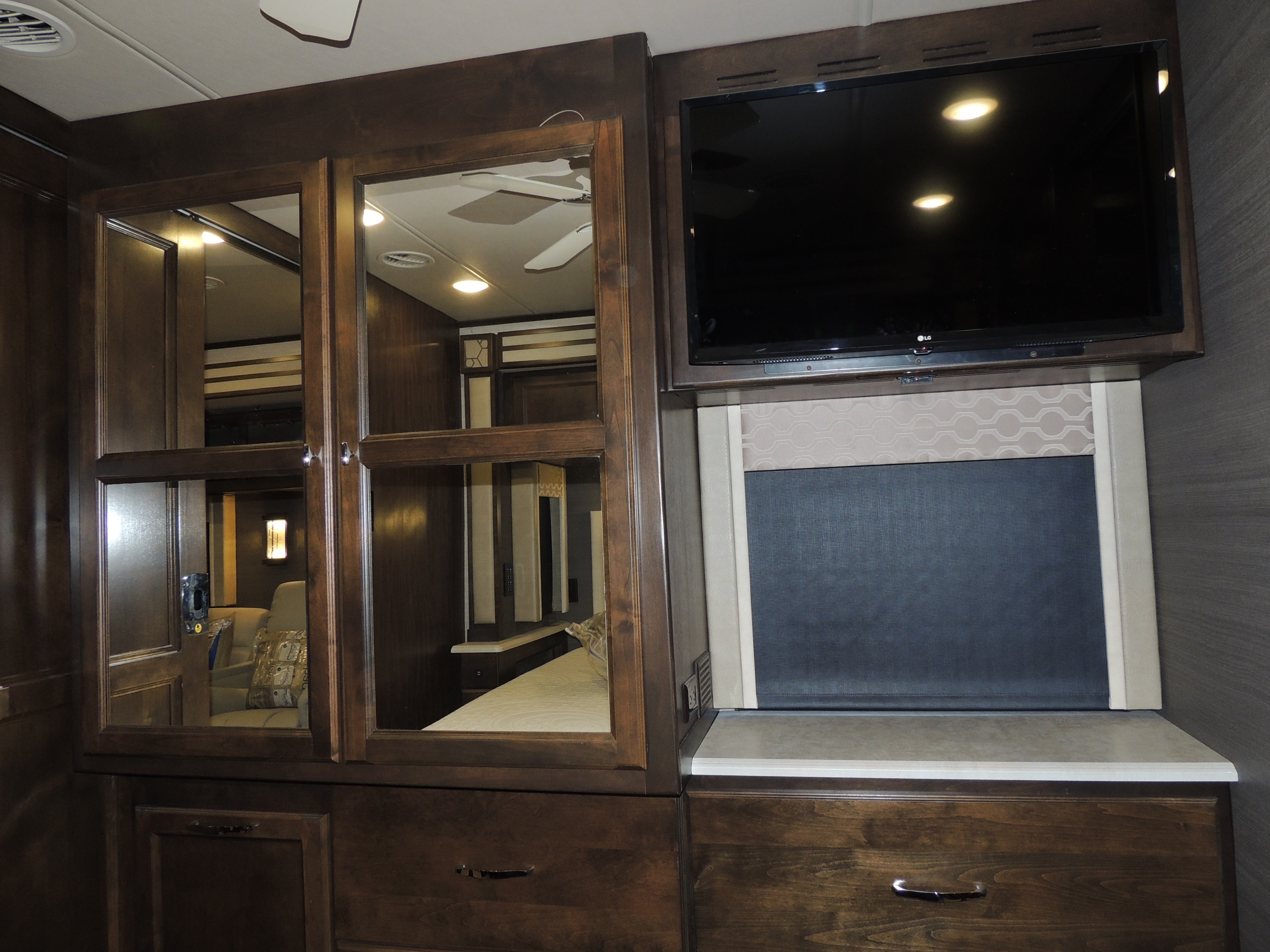 2020 Tiffin Allegro OPEN ROAD - exterior 16