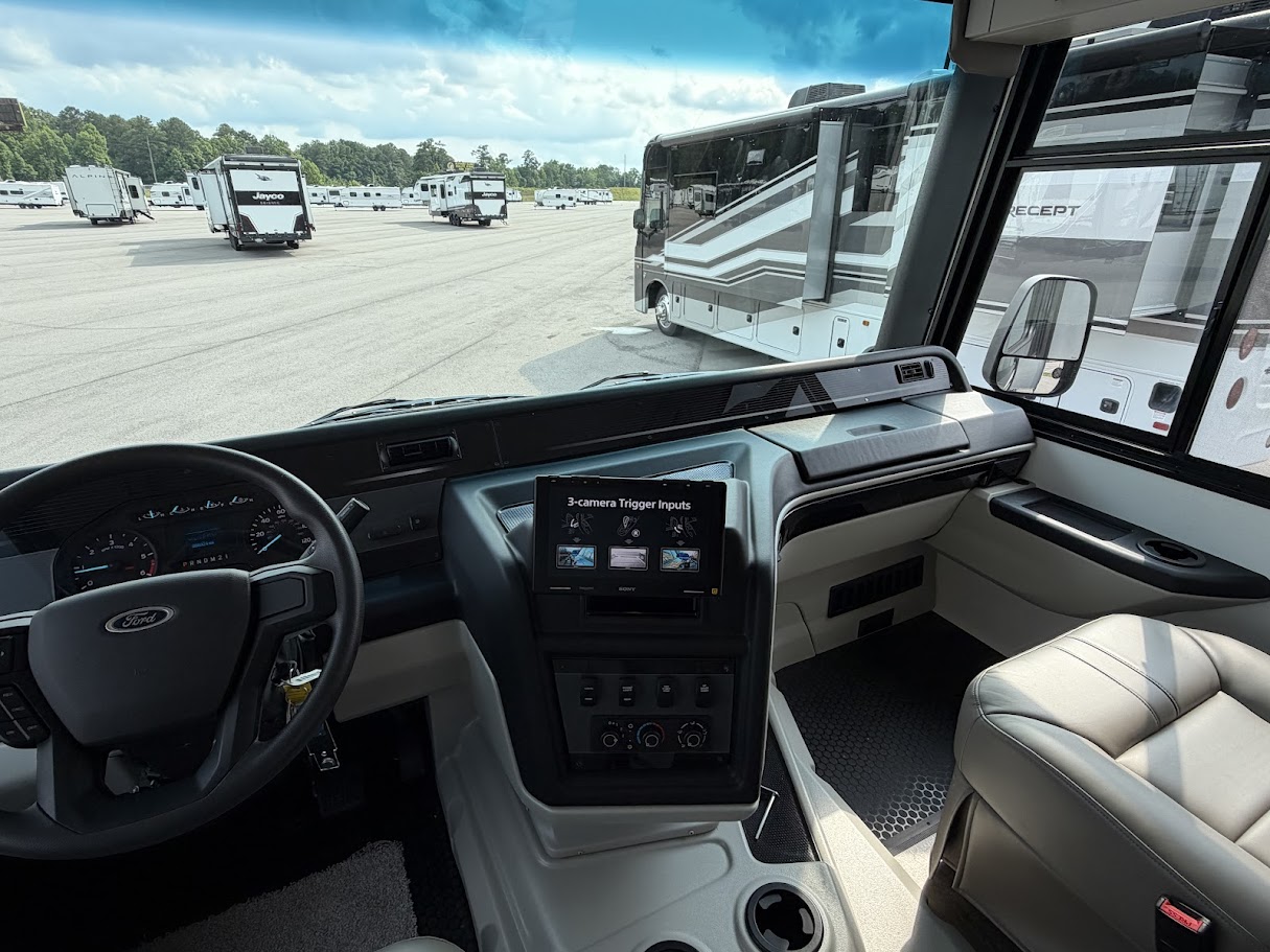 2027 JAYCO PRECEPT 31UL - Image 12