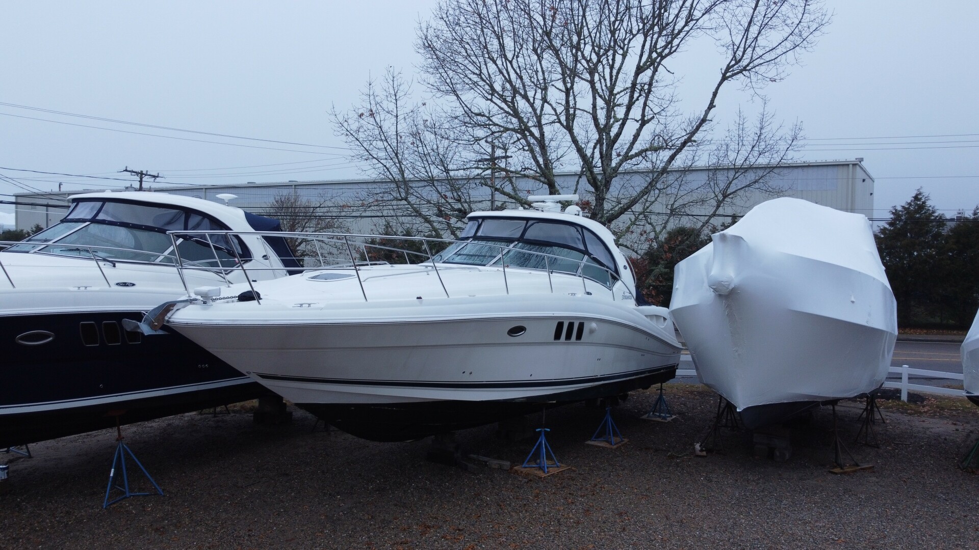 2007 Sea Ray 400 Sundancer - Image 2