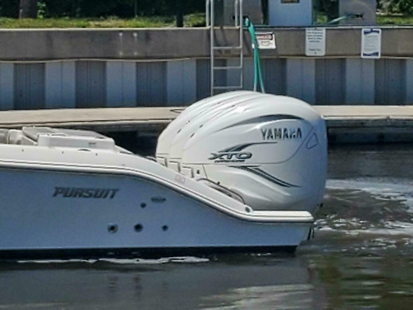 2023 Pursuit S 378 Sport - Image 6