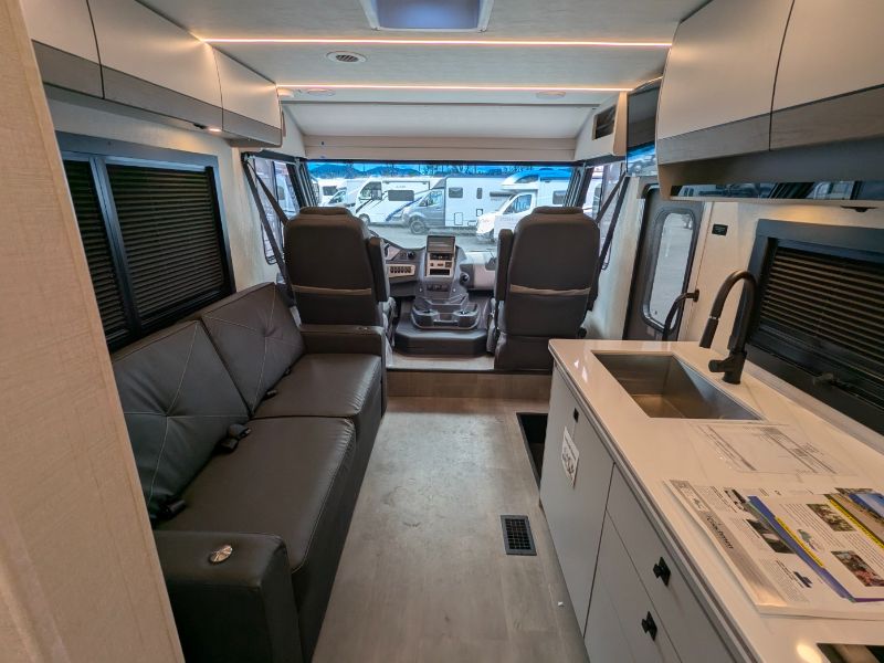 2025 Coachmen Euro 25LE - Image 16