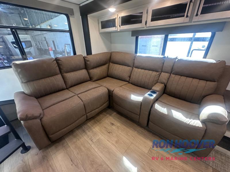 2026 PALOMINO PUMA 423LFT - Image 34