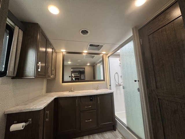 2020 Grand Design Solitude 380FL - Image 32