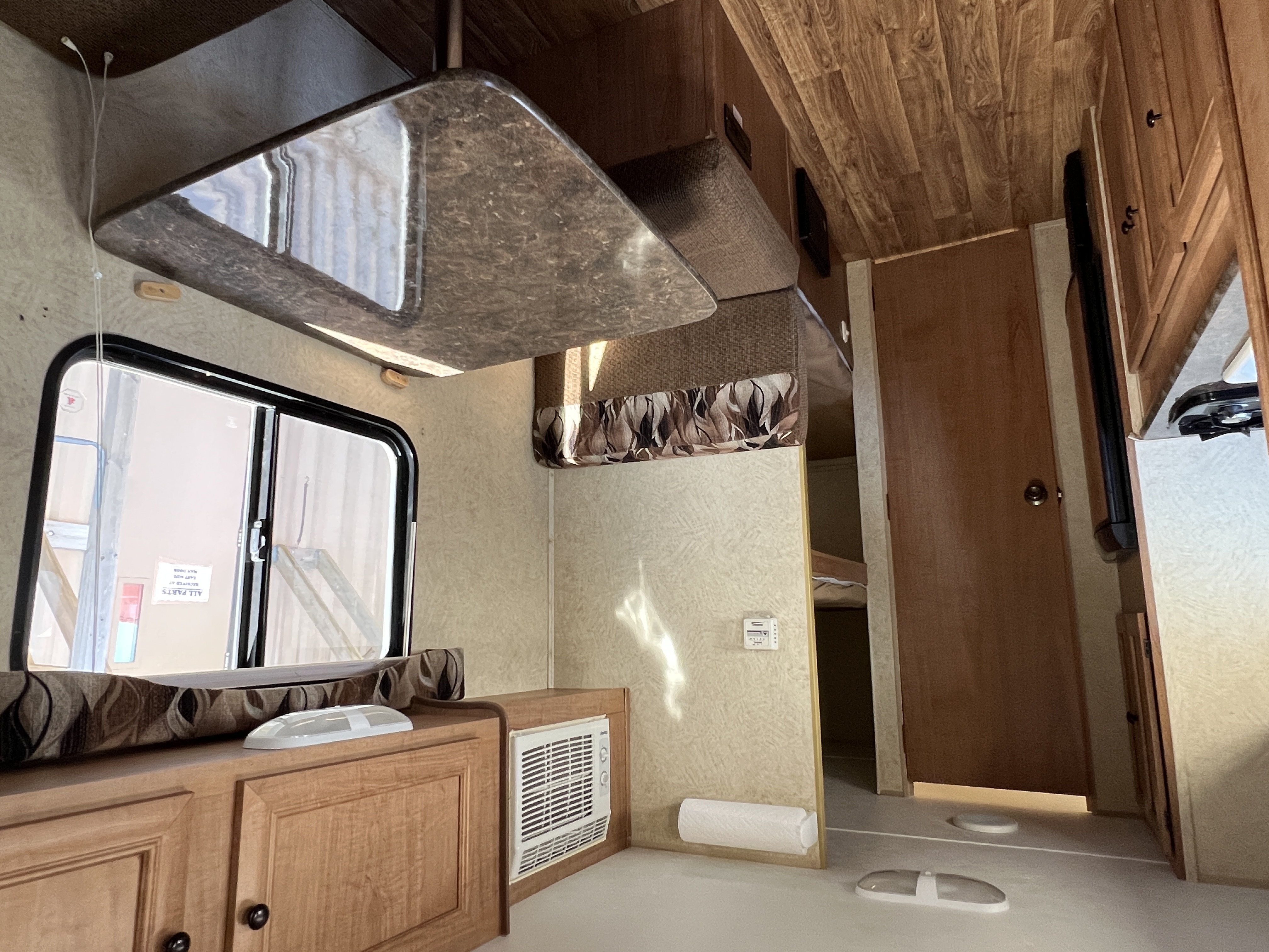 2012 SKYLINE RV WEEKENDER 186B HMS - Image 3