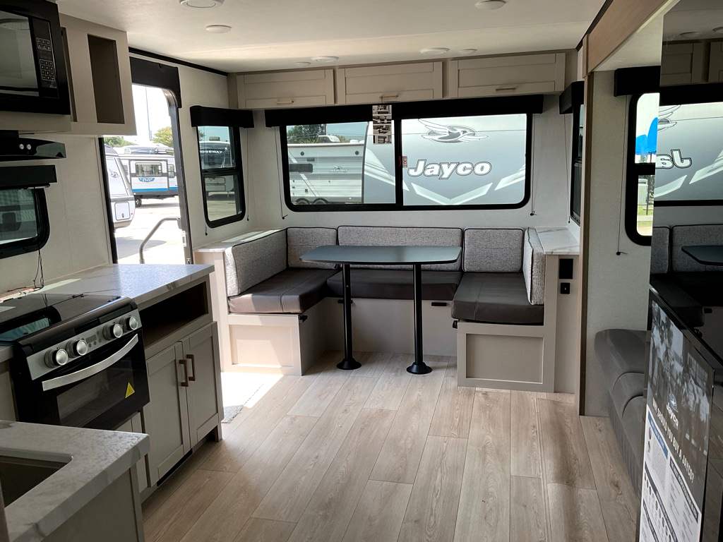 2027 JAYCO Jay Feather 25 RLSL - Image 5