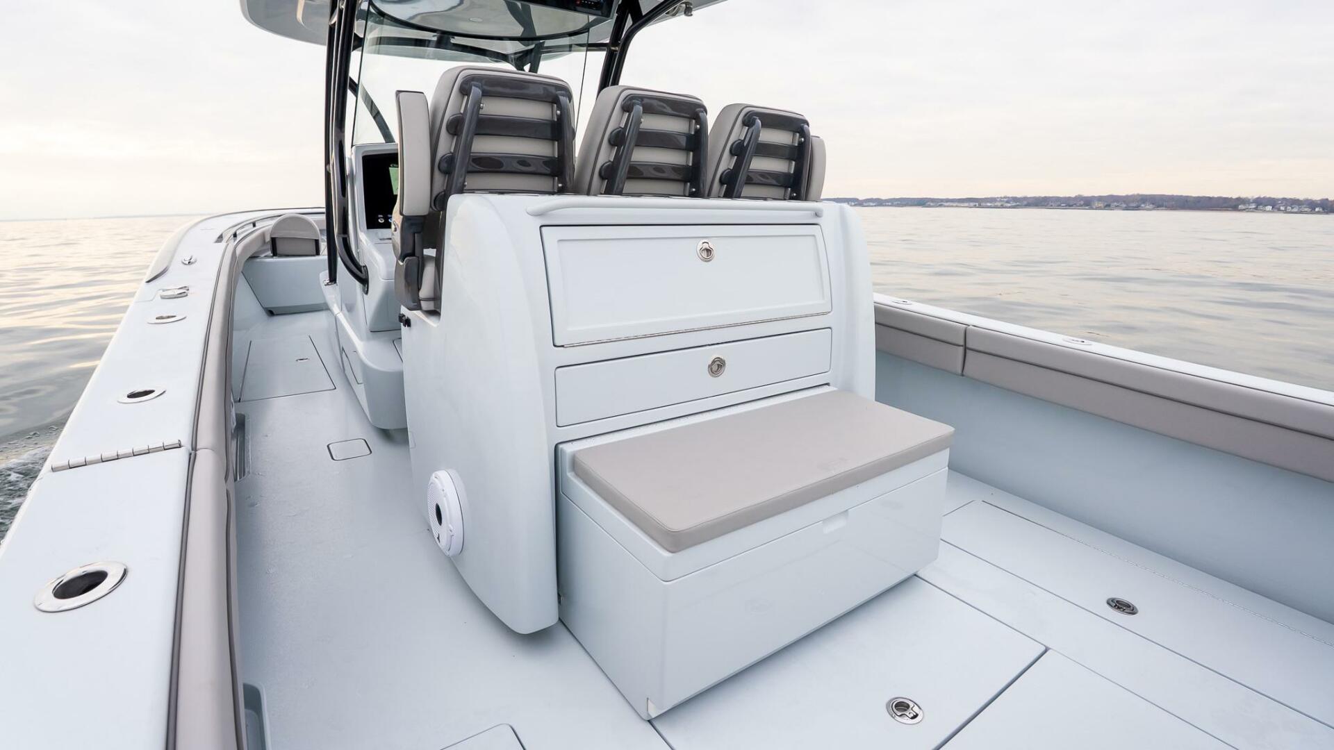 2023 Valhalla Boatworks V-33 - Image 14