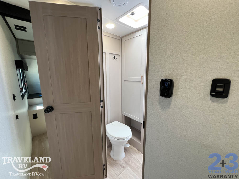2027 Jayco Jay Feather 23RK - Image 25