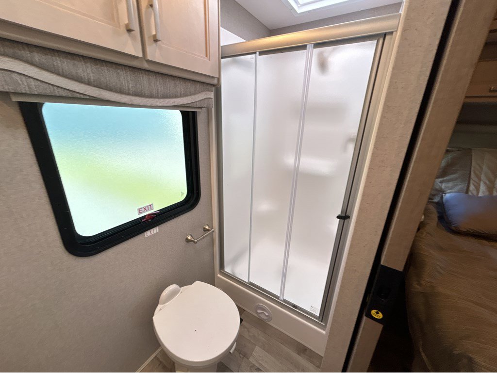 2026 THOR MOTOR COACH PASADENA 38DX - Image 19