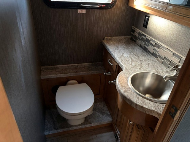 2019 Thor Motor Coach Aria 3901 - Image 15