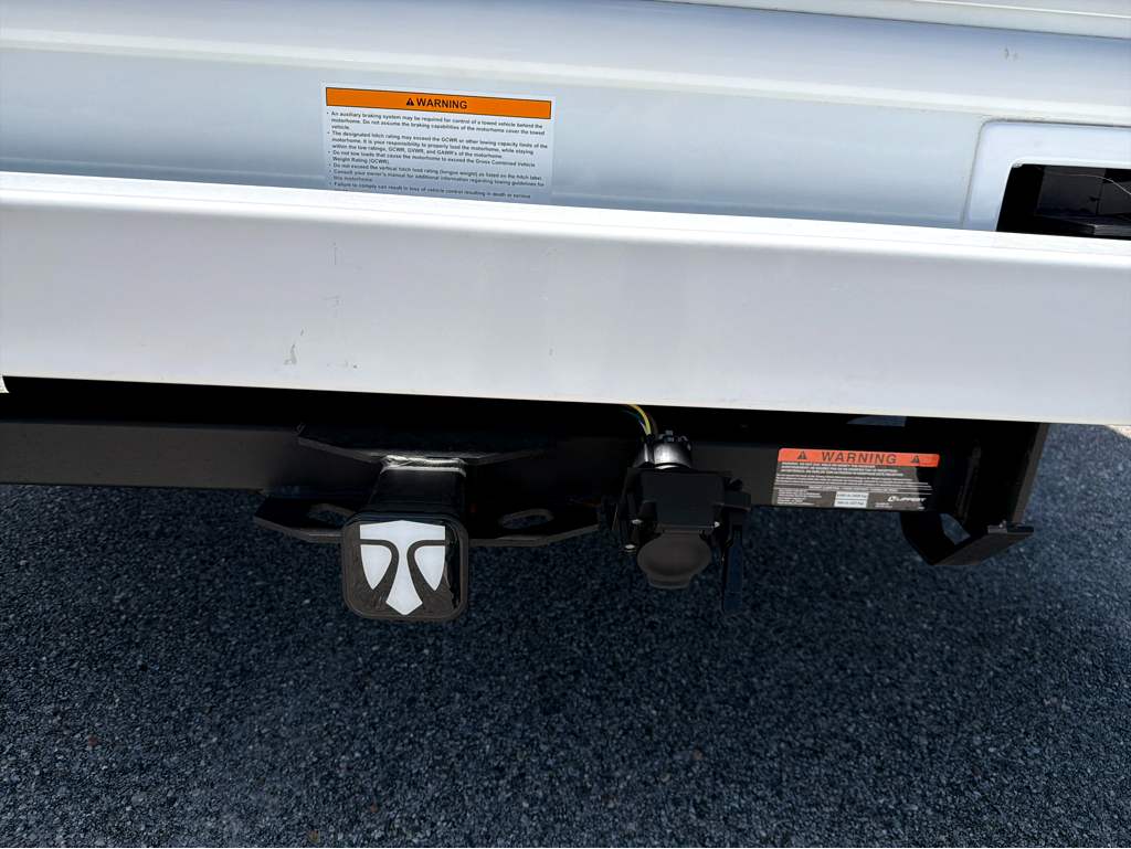 2027 THOR MOTOR COACH MAGNITUDE GA28 - Image 7