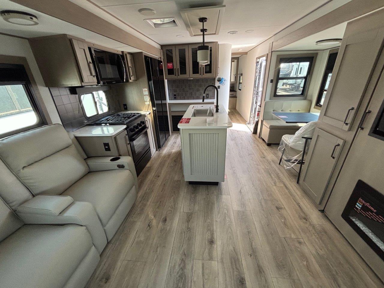 2026 Grand Design Reflection Travel Trailer 317RSTS - Image 8