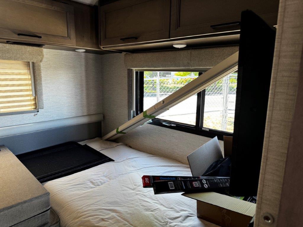2025 Thor Motor Coach Freedom Traveler A24 - Image 18