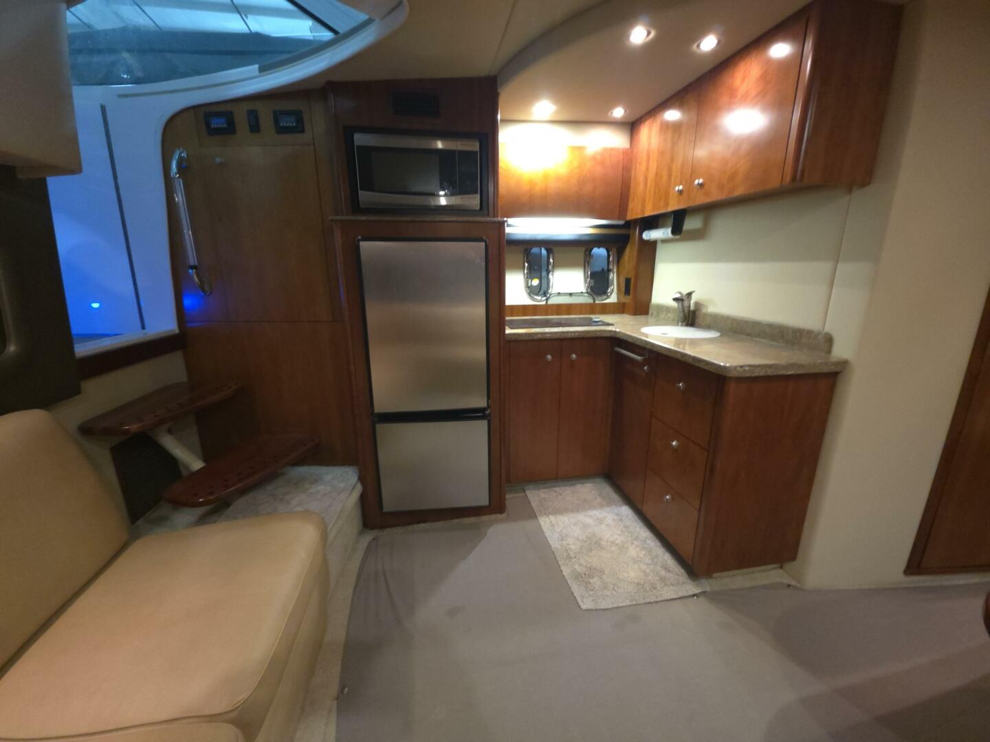 2008 Cruisers Yachts - Image 27
