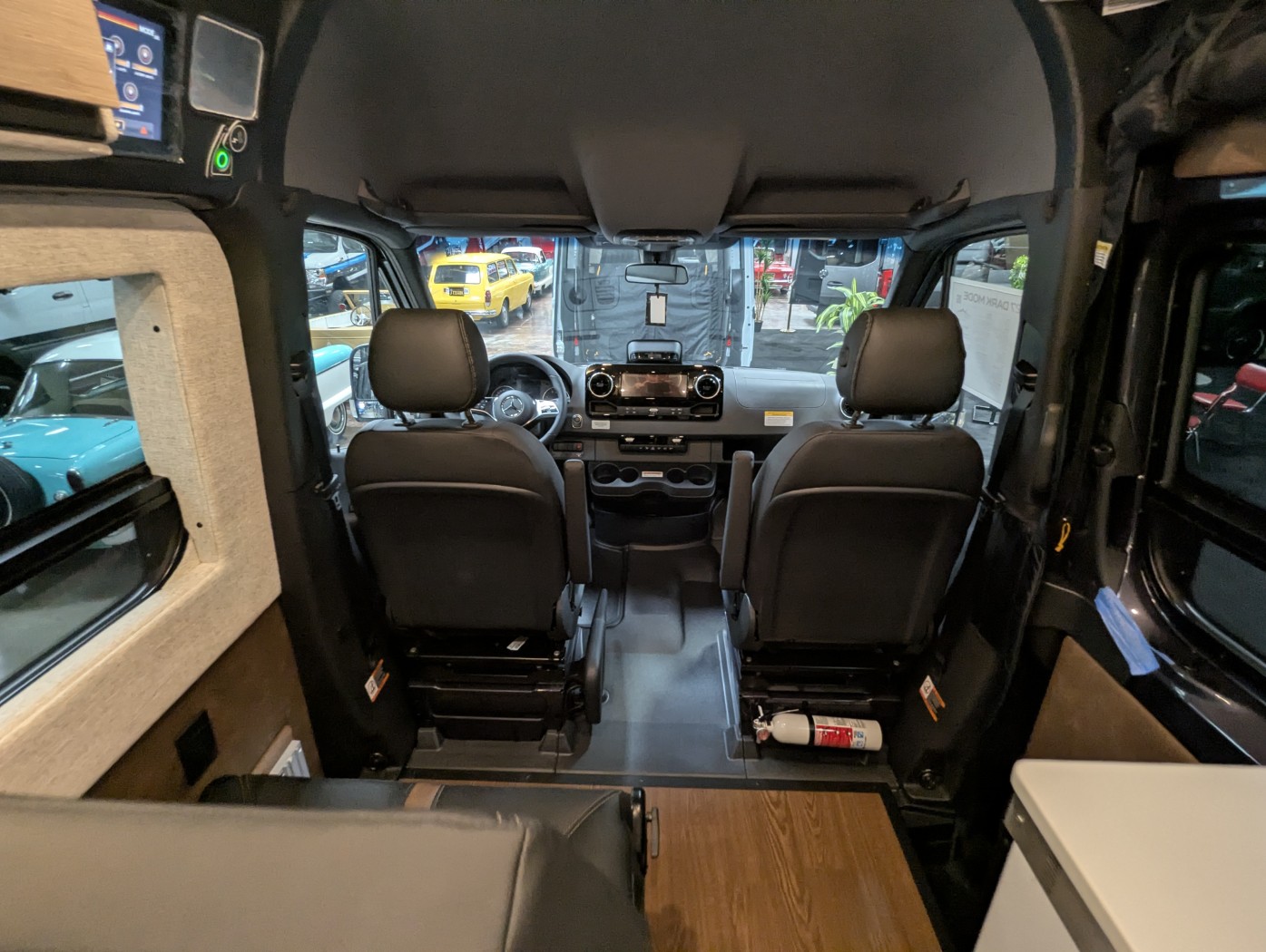 2027 Storyteller Overland Dark Mode OG - Image 25