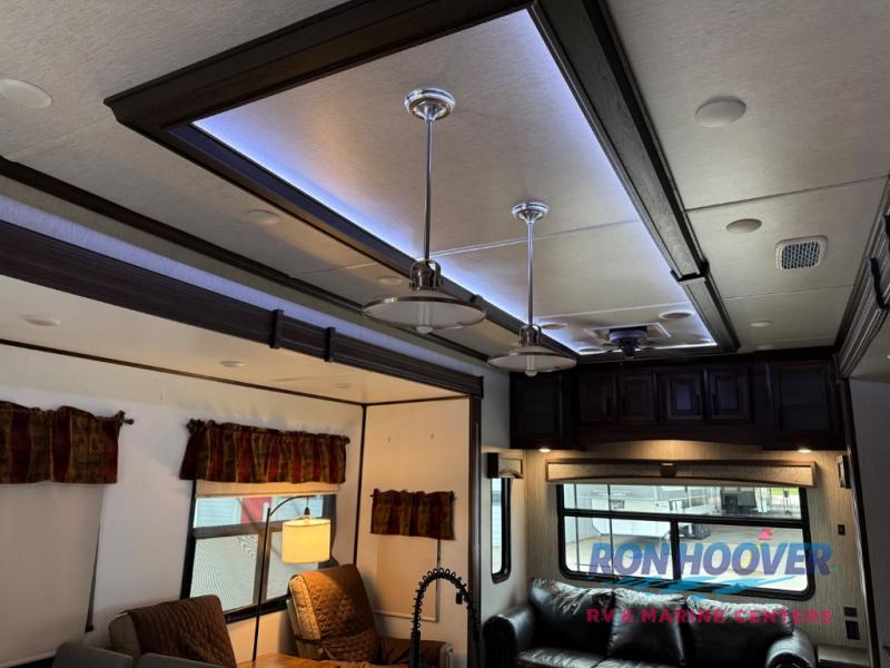 2019 HEARTLAND 3925MLP - Image 23