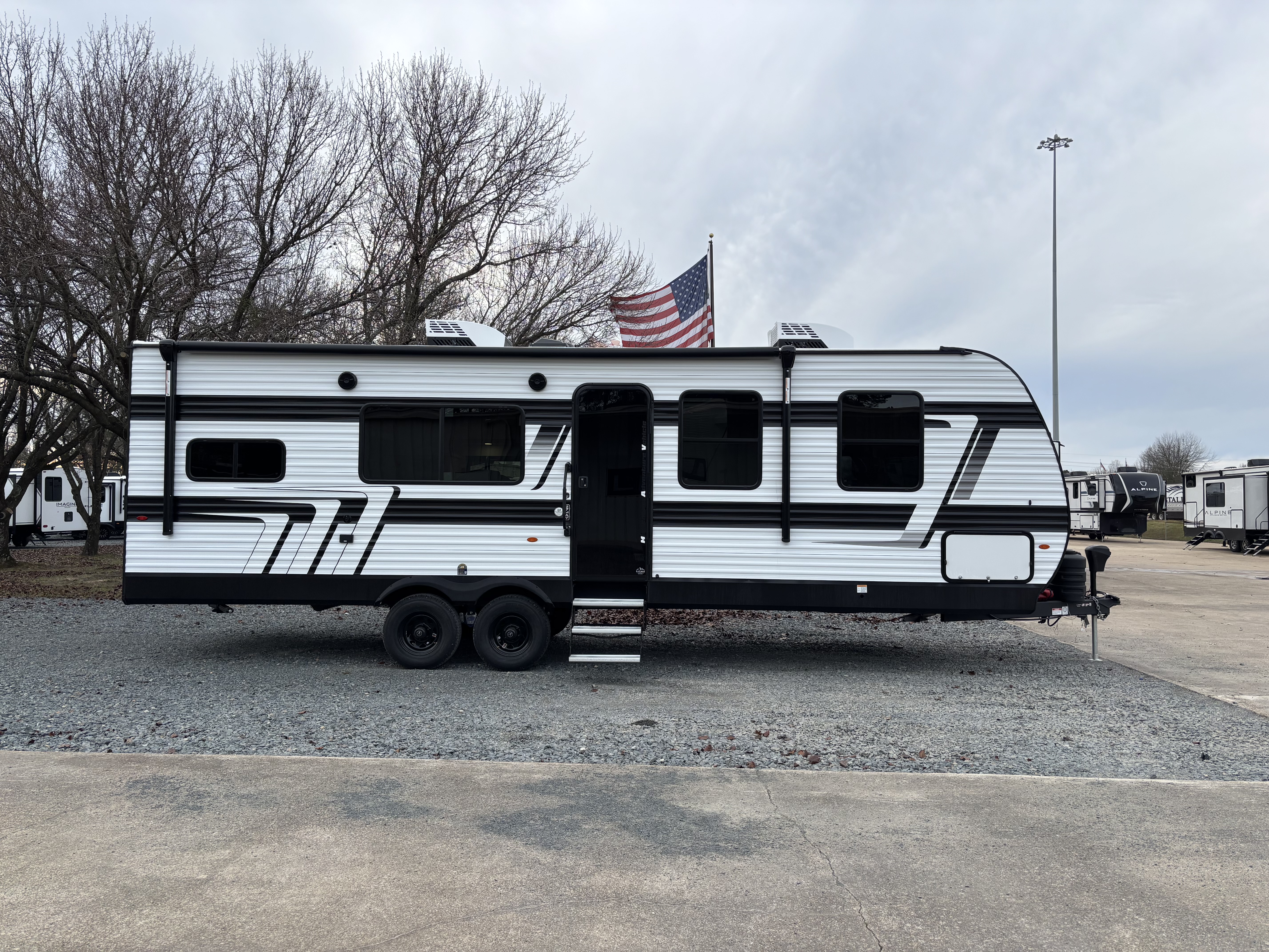 2026 Grand Design Momentum MAV 27MAV - Image 2