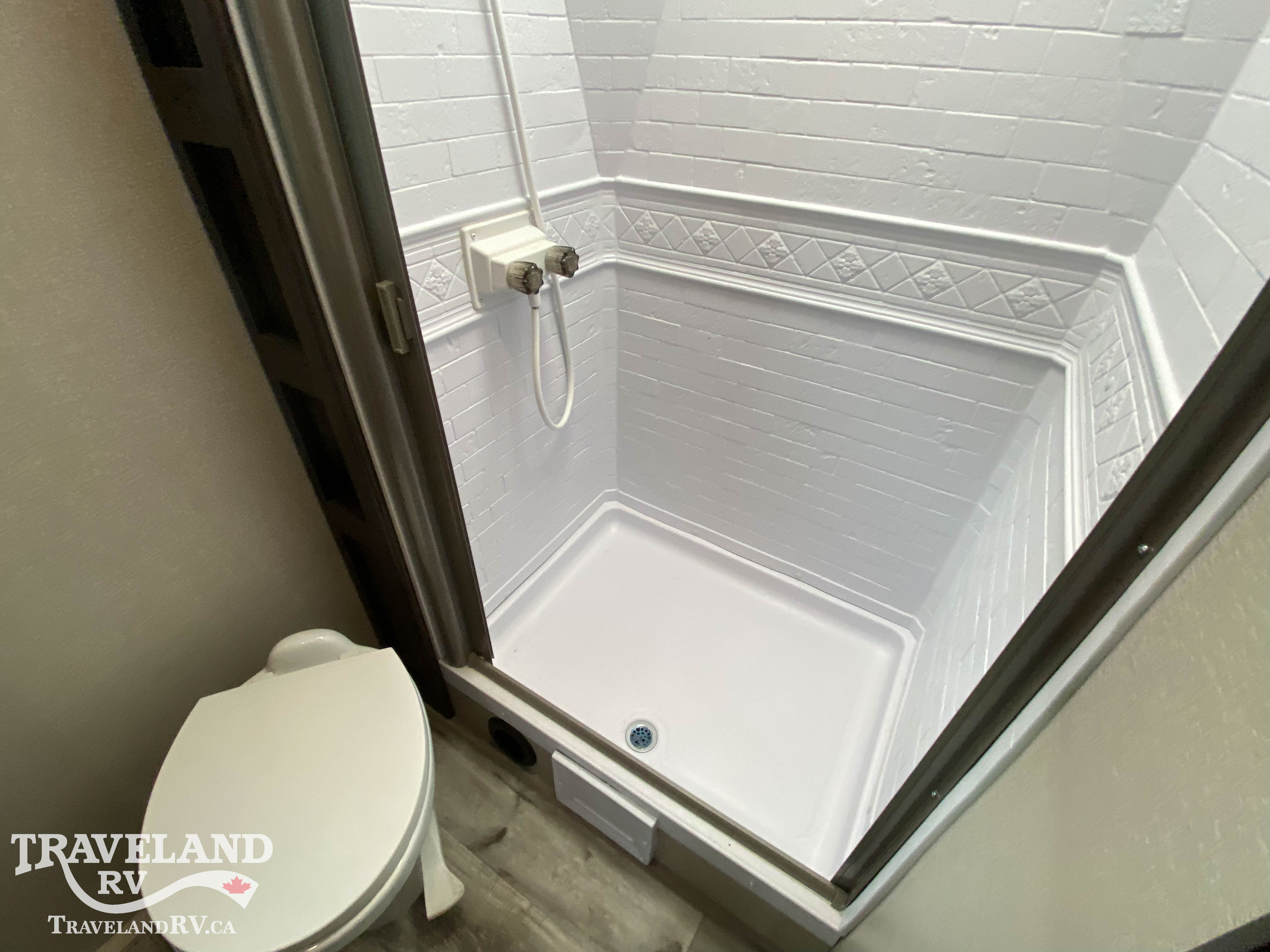 2023 Grand Design Transcend XPLOR 221RB - Image 17