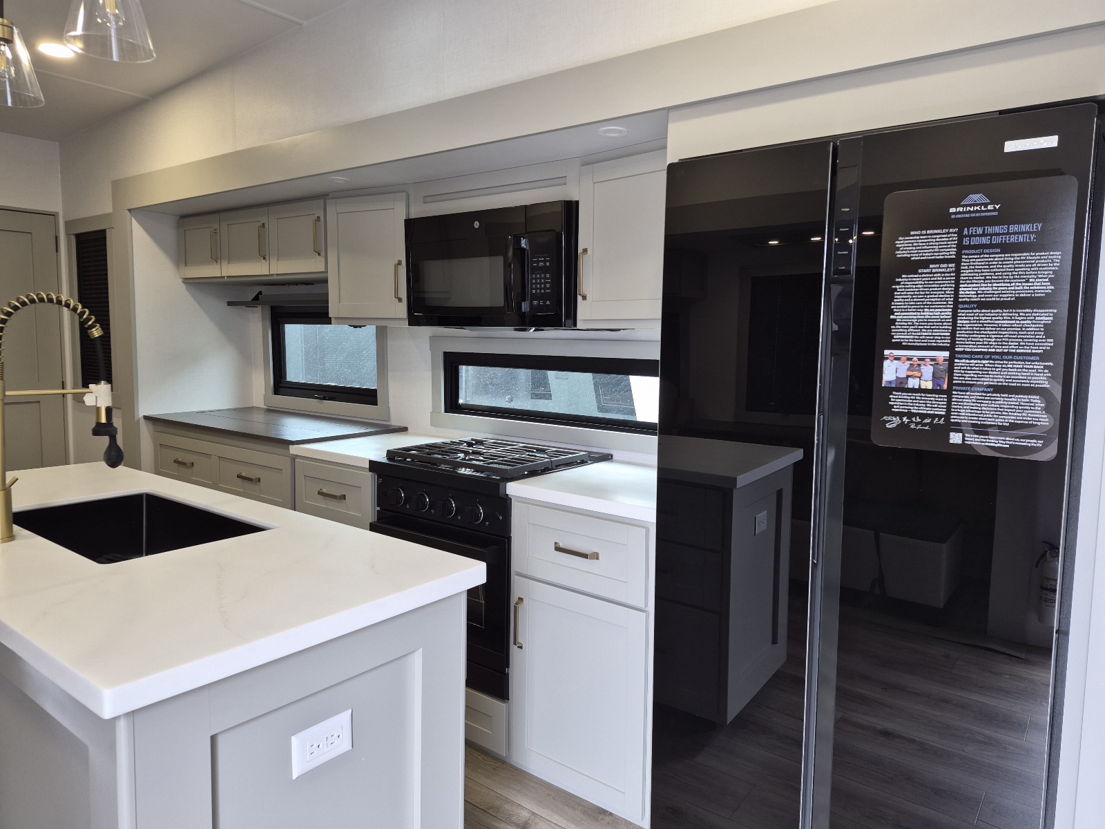 2027 Brinkley RV Model Z 3515 - Image 4