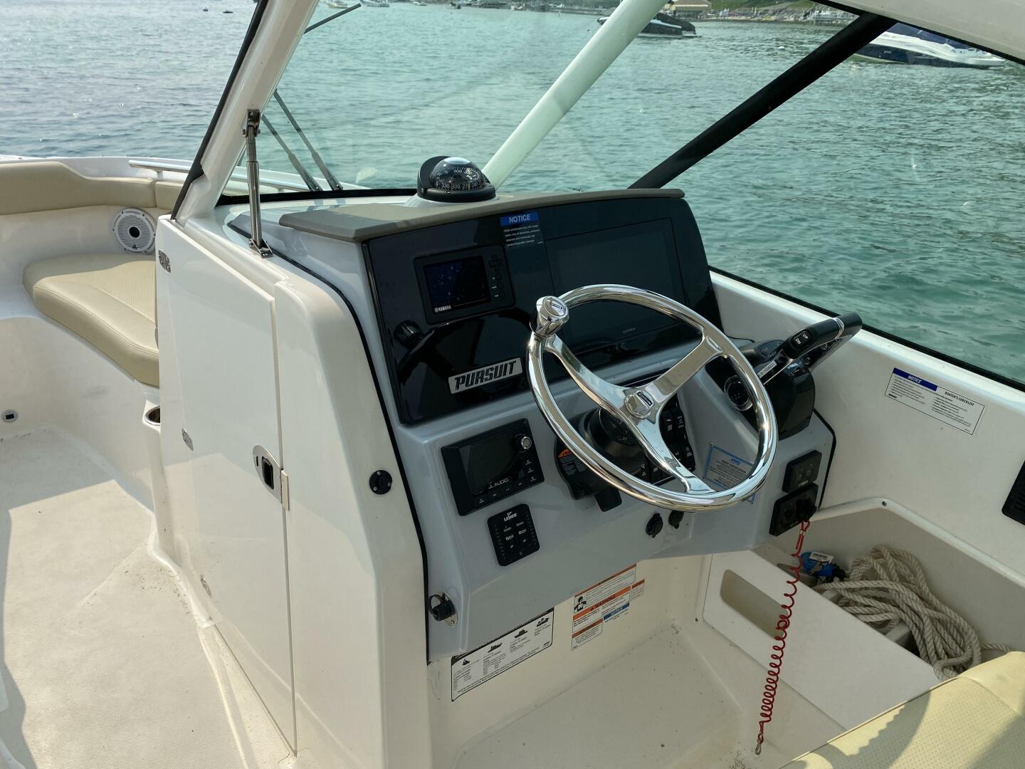 2021 Pursuit 266 Dual Console - Image 26