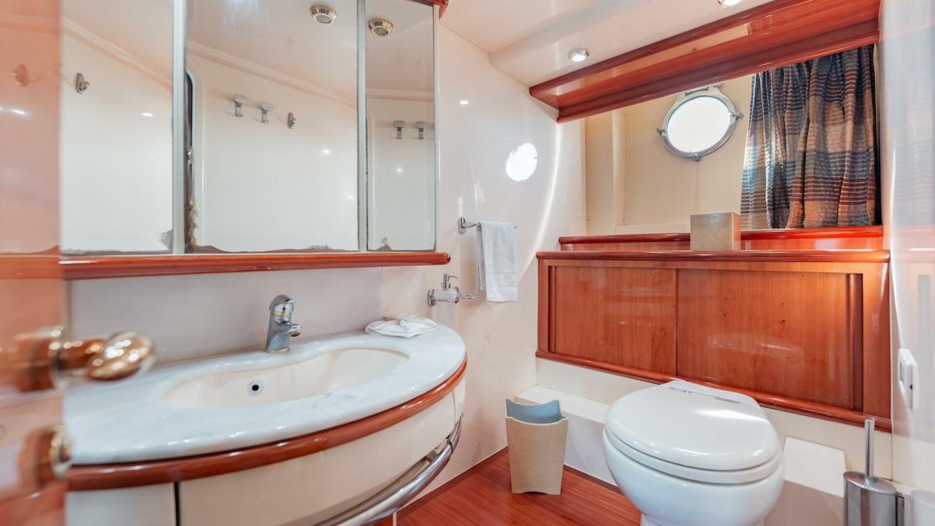 2007 Azimut Evolution - Image 64