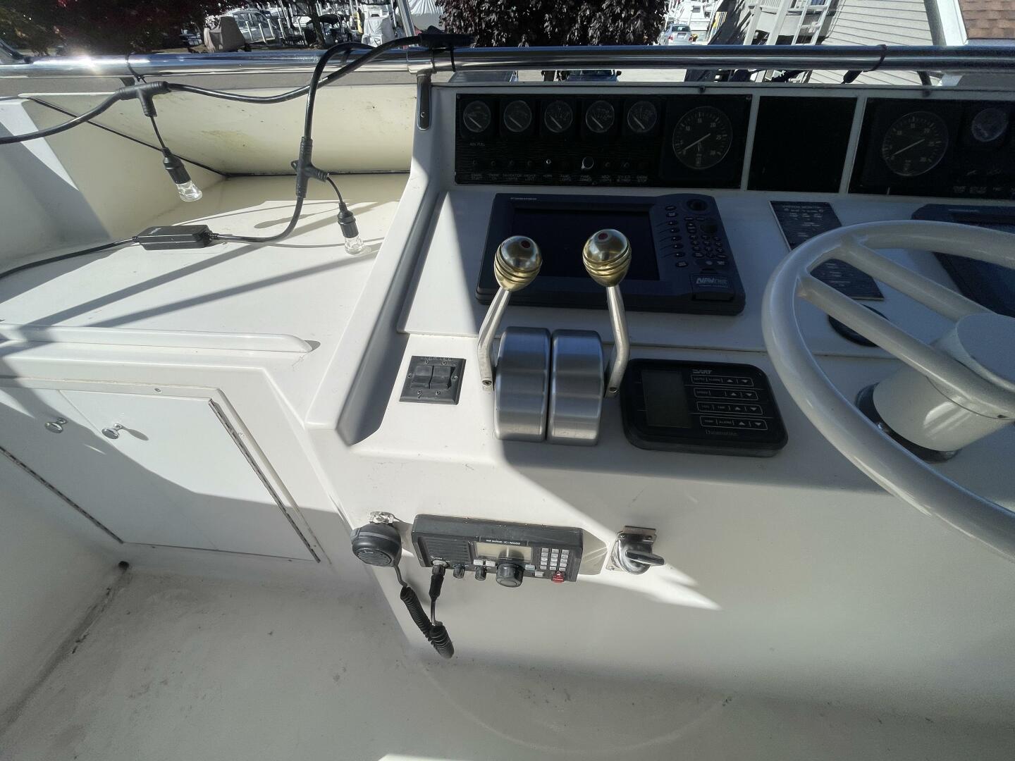 1993 Viking 50 Motor Yacht - Image 38
