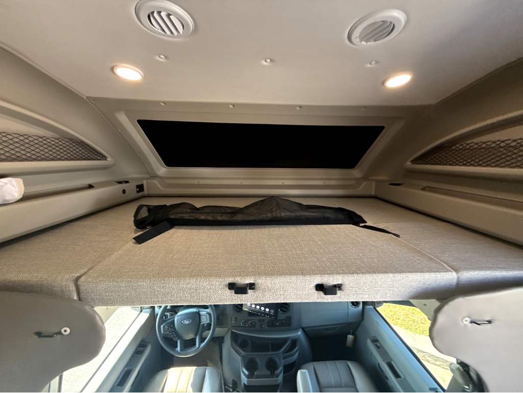 2027 JAYCO GREYHAWK 29MV - Image 32