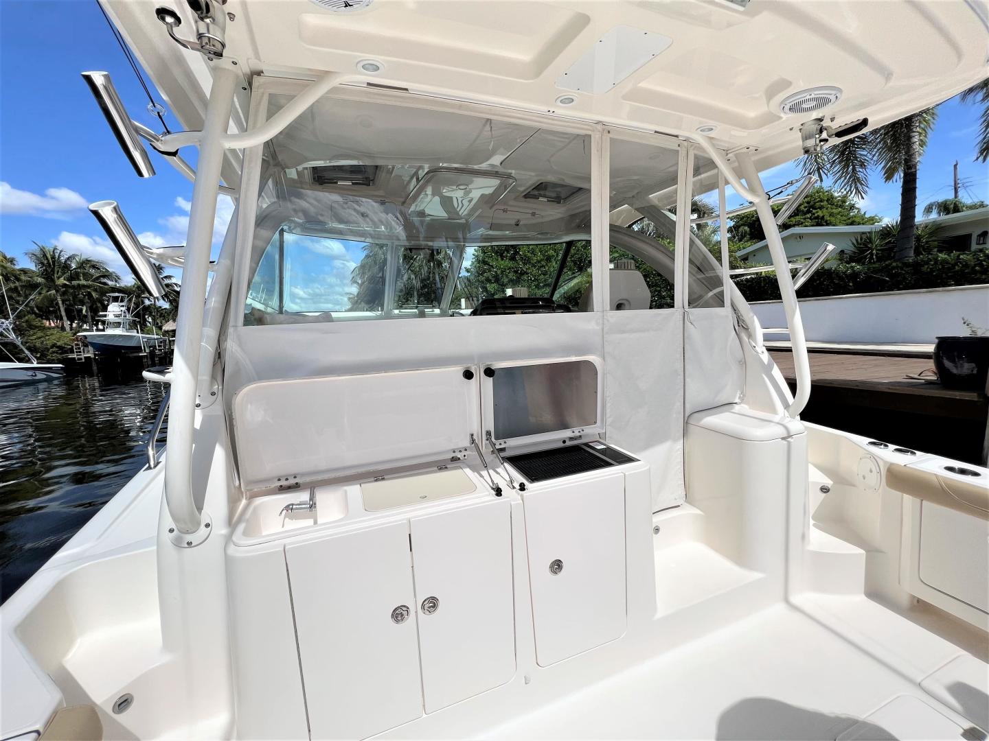2016 Pursuit OS 385 Offshore - Image 15