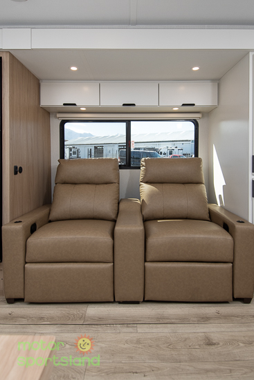 2026 Winnebago Thrive 22MLS - Image 38
