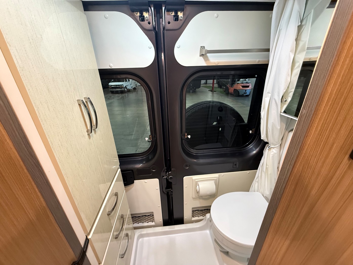2023 Entegra Coach Ethos Li 20TL - Image 9