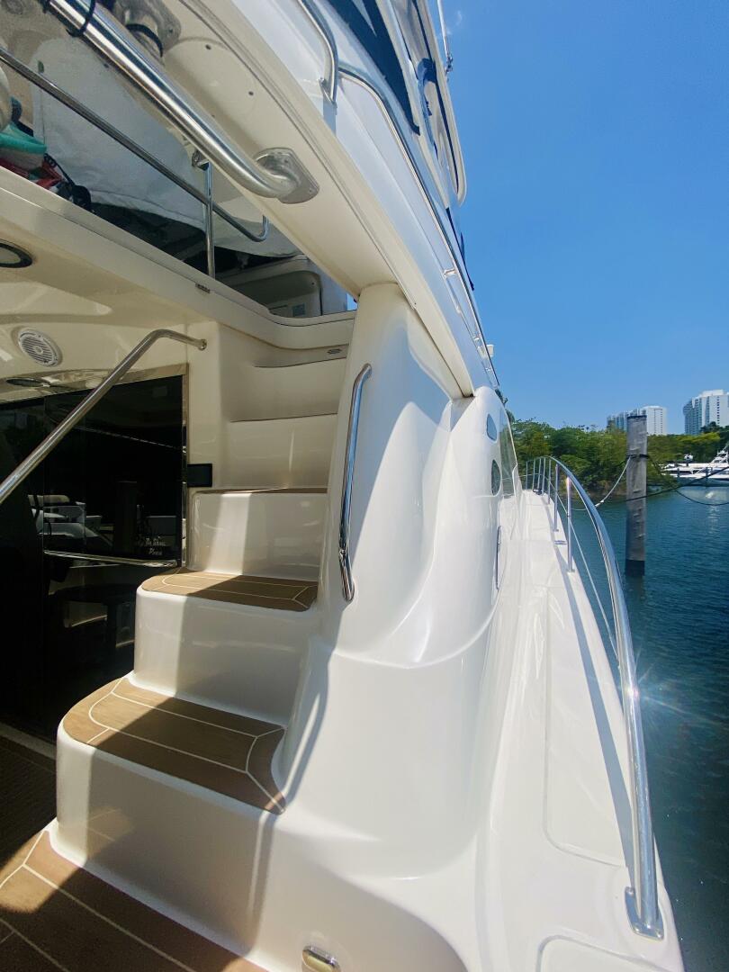 2006 Sea Ray 58 Sedan Bridge - Image 9