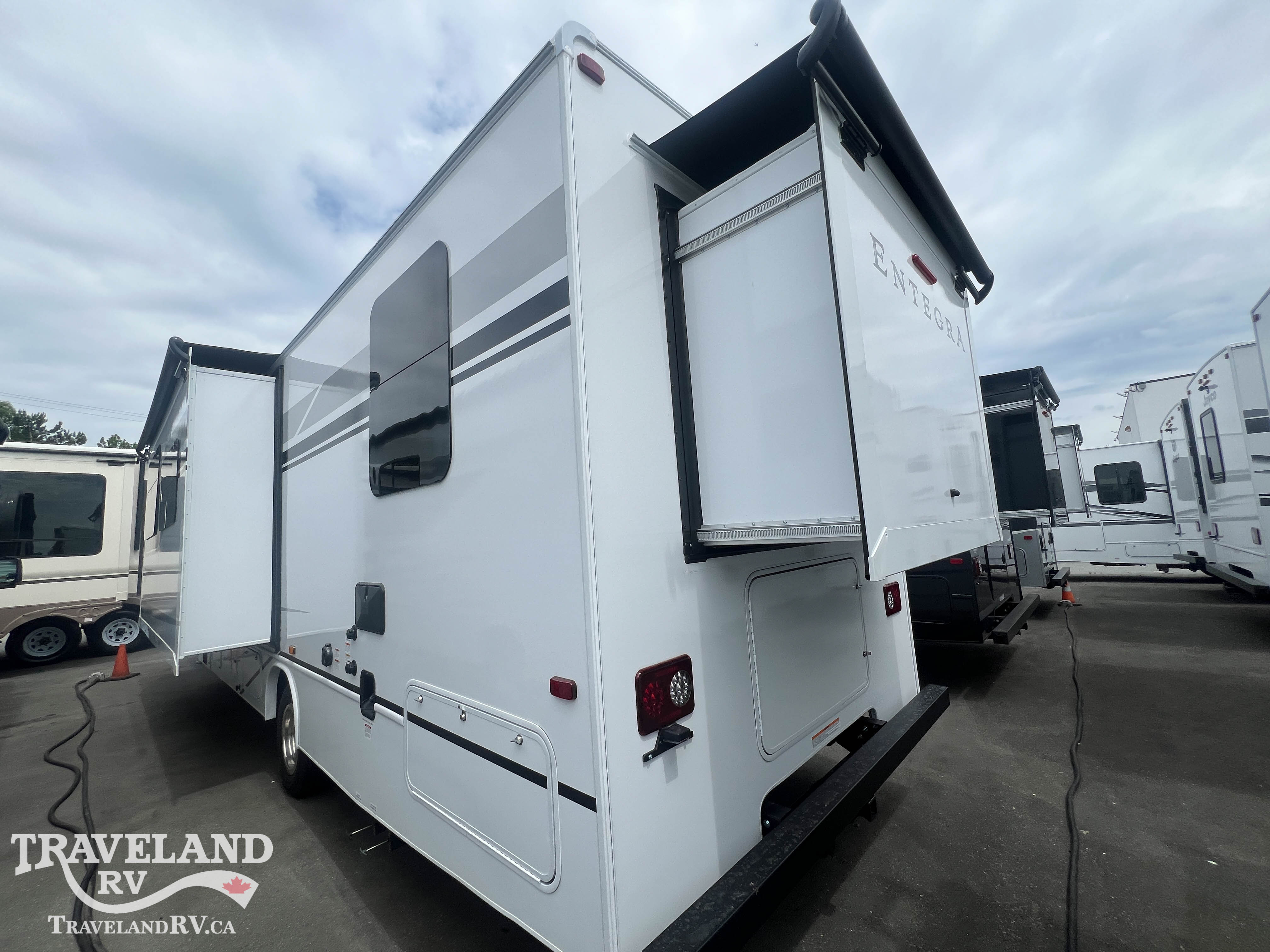 2027 Entegra Coach ODYSSEY 30Z - Image 8
