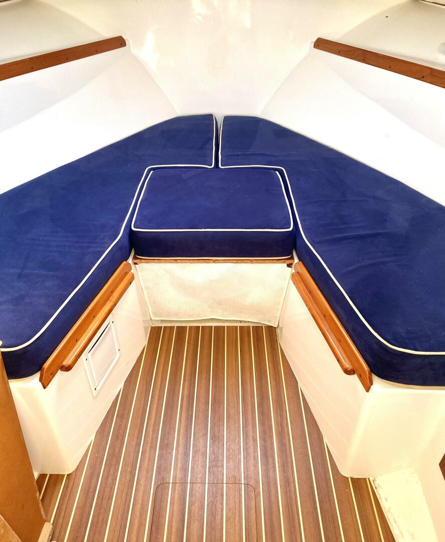 2003 Surf-Hunter 25 Base - Image 8