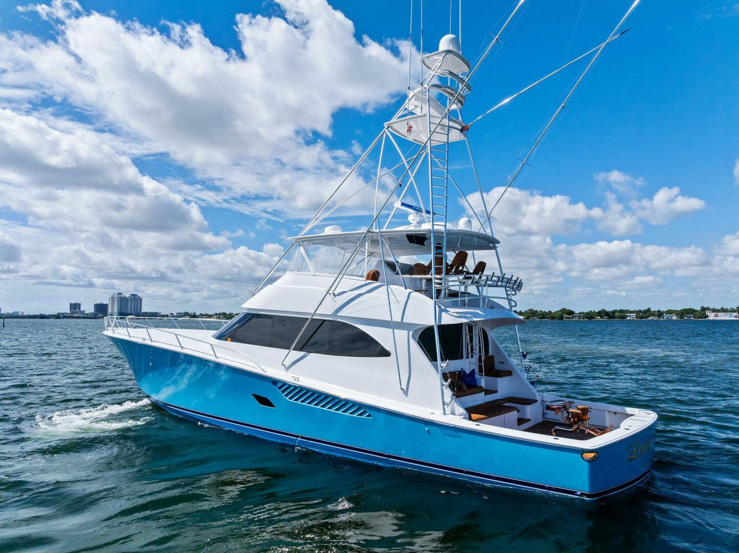2012 Viking 82 Convertible - Image 105