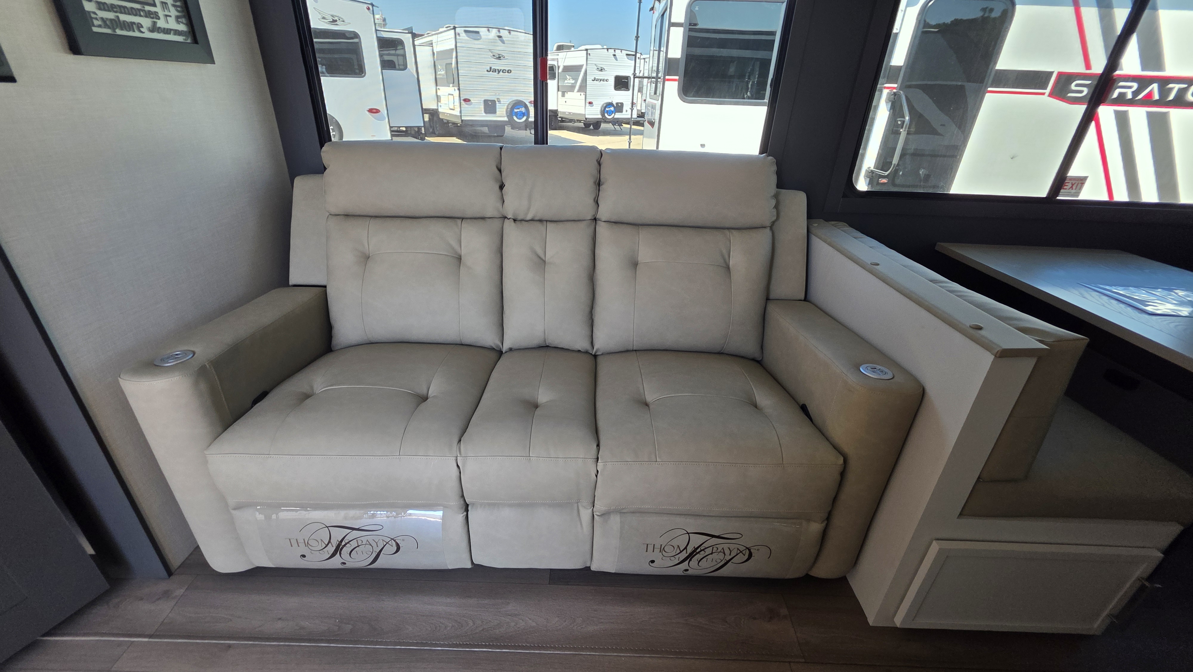 2027 VENTURE RV STRATUS 261VRB - Image 14