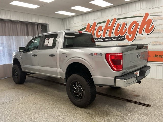 2023 Ford F-150 Crew Cab XLT 4WD - Image 12