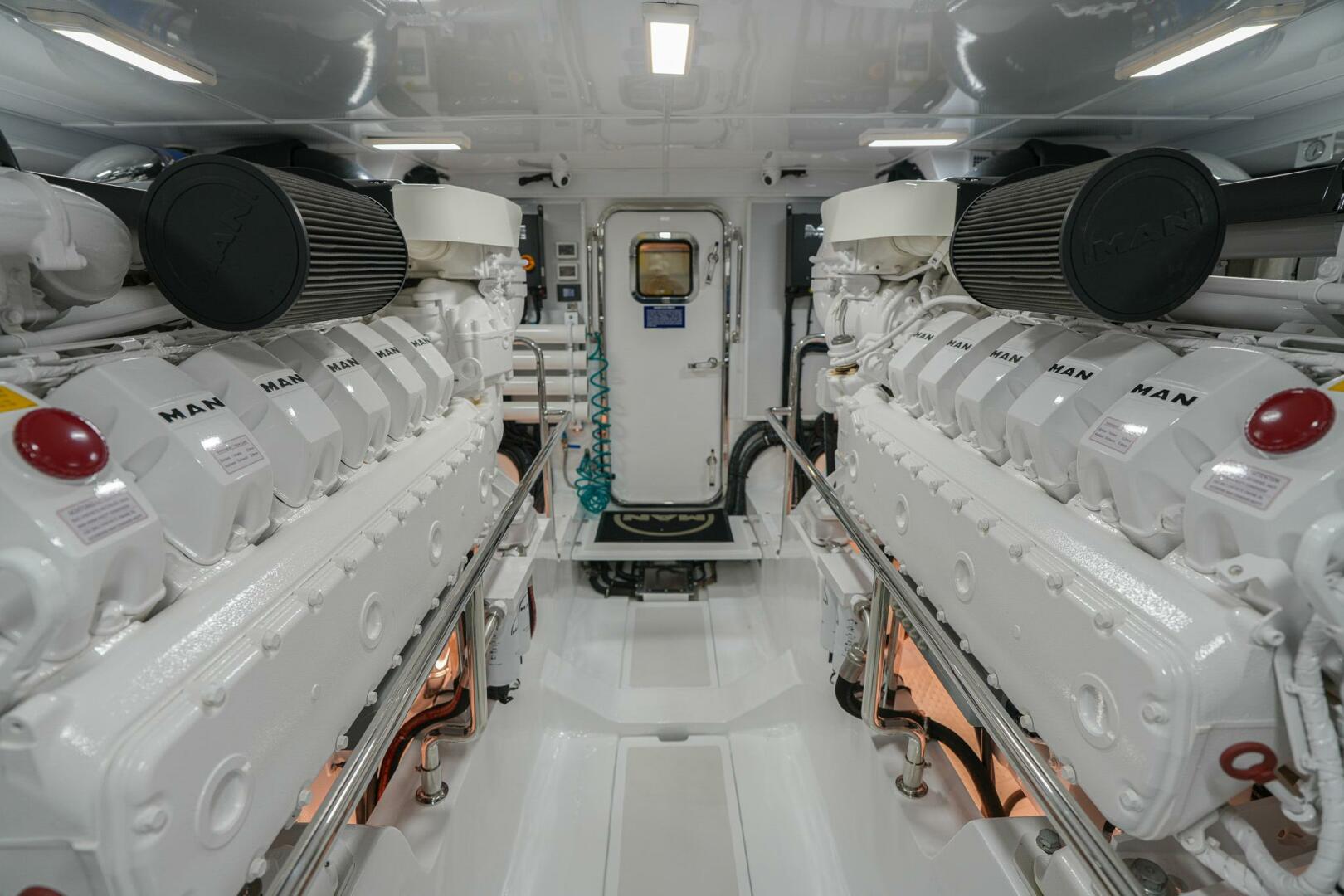 2025 Marlow Explorer 70E-CB - Image 64
