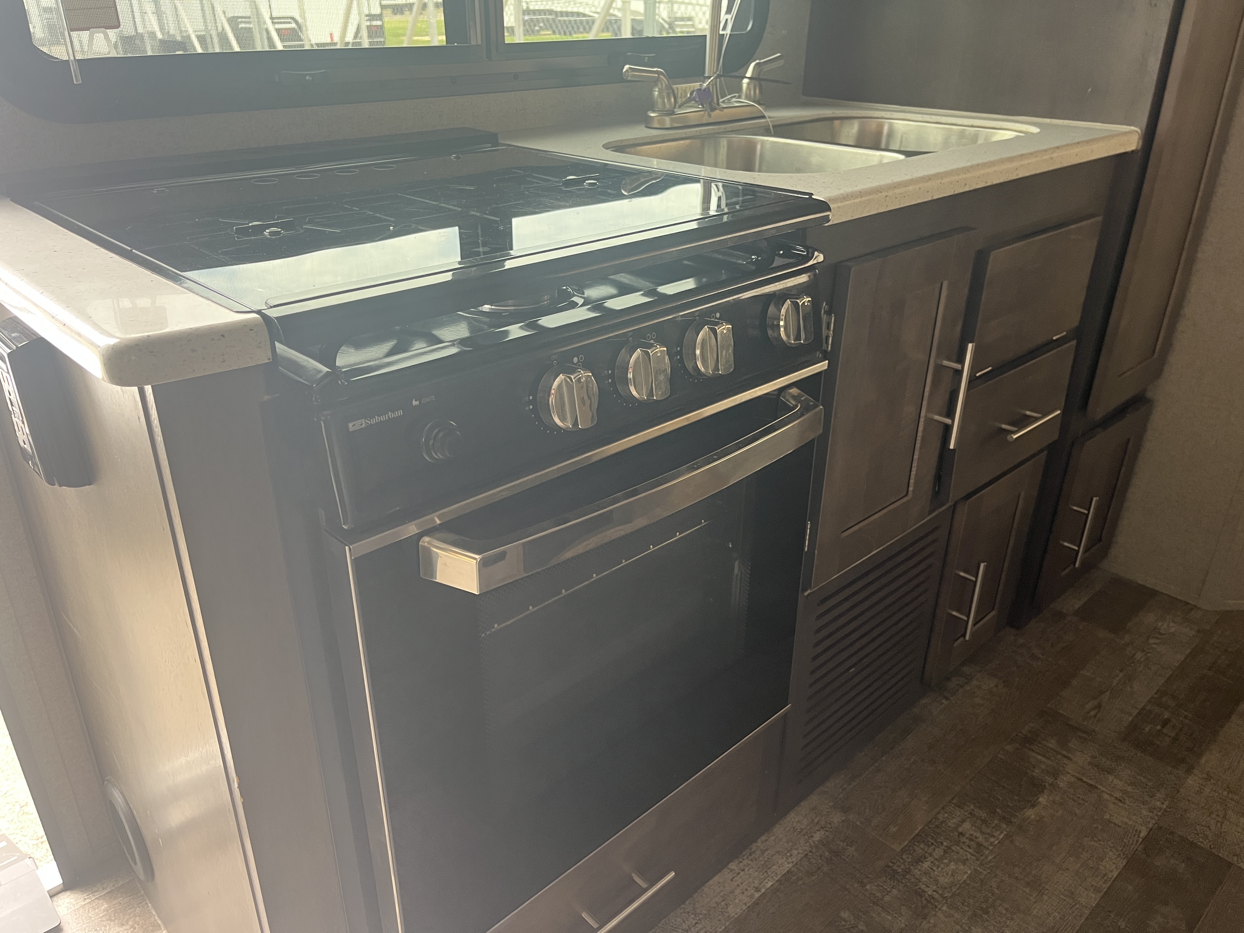 2019 FOREST RIVER ROO 233S - Image 10